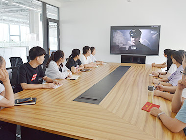 集中觀看的紅色愛國(guó)電影